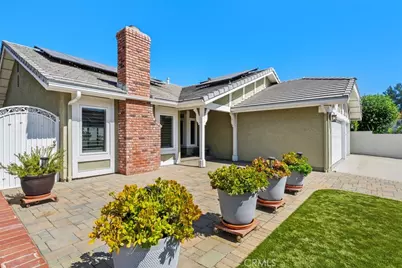 21281 Calle Recreo, Lake Forest, CA 92630 - Photo 2