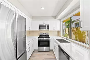 451 S Oakland Ave, Pasadena, CA 91101 - Photo 12