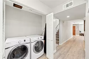 451 S Oakland Ave, Pasadena, CA 91101 - Photo 16