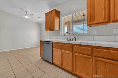 13473 Rochester, Phelan, CA 92371 - Photo 10