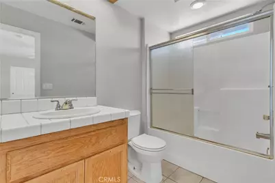 13473 Rochester, Phelan, CA 92371 - Photo 28