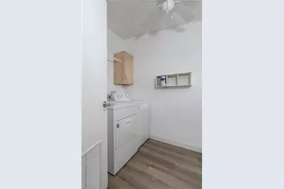 300 N Rampart #26, Orange, CA 92868 - Photo 32