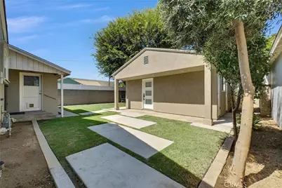 5867 Adenmoor Avenue, Lakewood, CA 90713 - Photo 18
