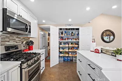 20712 Spindrift Lane, Huntington Beach, CA 92646 - Photo 12