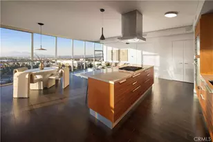 9 MacArthur Pl, Santa Ana, CA 92707 - Photo 2