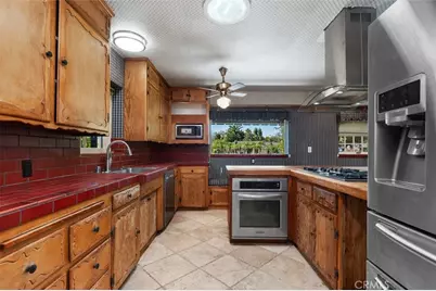919 W Sharon, Santa Ana, CA 92706 - Photo 4