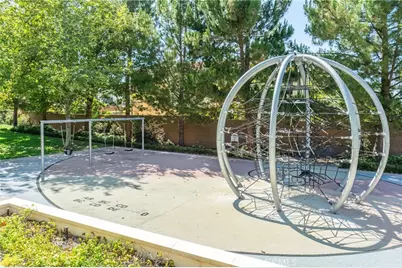 180 Frontier, Irvine, CA 92620 - Photo 30