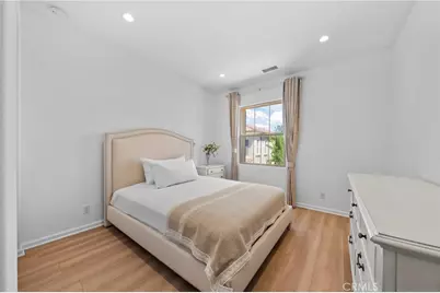 180 Frontier, Irvine, CA 92620 - Photo 14