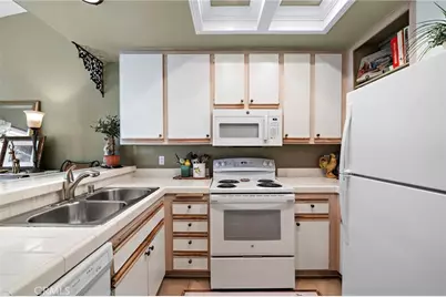 2960 Champion Way #709, Tustin, CA 92782 - Photo 16