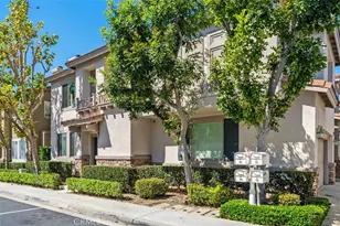 136 Woodcrest Ln, Aliso Viejo, CA 92656 - Photo 2