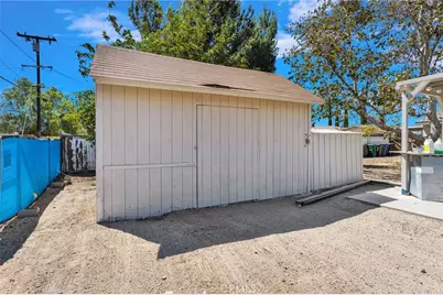 16183 Forrest Avenue, Victorville, CA 92395 - Photo 40