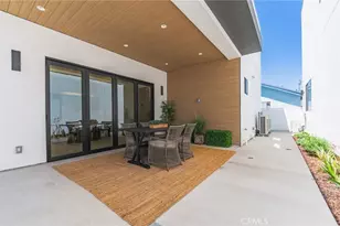 8251 Friesland Dr, Huntington Beach, CA 92646 - Photo 14