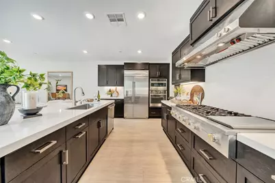 200 Chorus, Irvine, CA 92618 - Photo 12