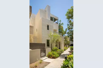 128 Catalyst, Irvine, CA 92618 - Photo 2