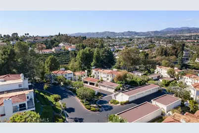 27861 Esporlas, Mission Viejo, CA 92692 - Photo 60