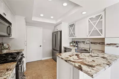 19076 Canyon Terrace Drive, Lake Forest, CA 92679 - Photo 6