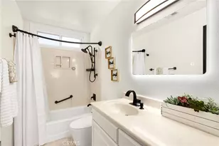 21052 Amberwick Ln, Huntington Beach, CA 92646 - Photo 18