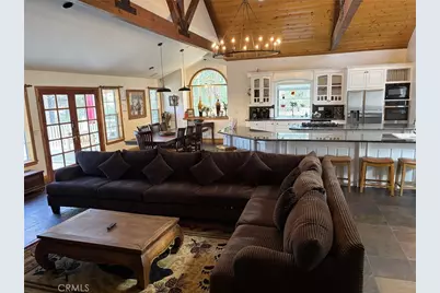 42385 Fox Farm, Big Bear Lake, CA 92315 - Photo 2