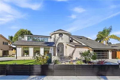 16572 Carousel, Huntington Beach, CA 92649 - Photo 2
