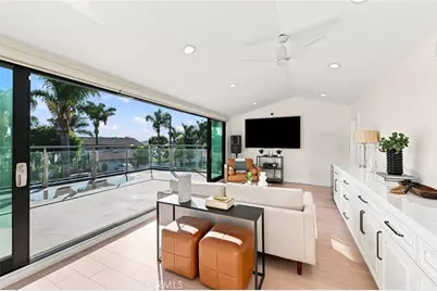16572 Carousel, Huntington Beach, CA 92649 - Photo 30