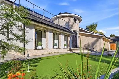 16572 Carousel, Huntington Beach, CA 92649 - Photo 10