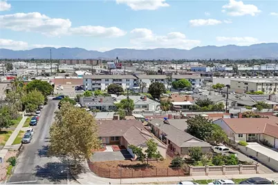 13155 Gault, Los Angeles, CA 91605 - Photo 38