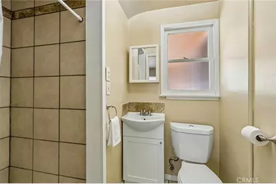13155 Gault, Los Angeles, CA 91605 - Photo 22