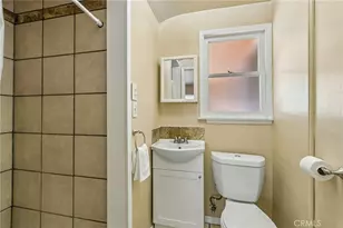 13155 Gault, Los Angeles, CA 91605 - Photo 22