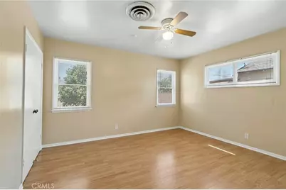 13155 Gault, Los Angeles, CA 91605 - Photo 12
