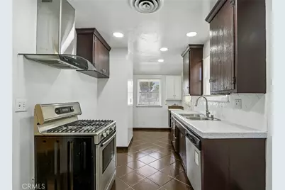 13155 Gault, Los Angeles, CA 91605 - Photo 2