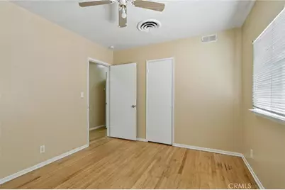 13155 Gault, Los Angeles, CA 91605 - Photo 16