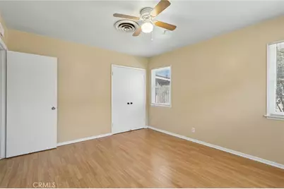 13155 Gault, Los Angeles, CA 91605 - Photo 16