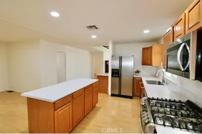 14055 Lake View Drive #14, La Mirada, CA 90638 - Photo 24