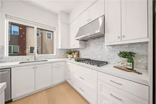 271 Lynx, Irvine, CA 92618 - Photo 12