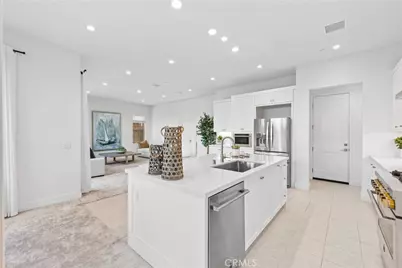 106 Glydon, Irvine, CA 92618 - Photo 8