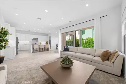 106 Glydon, Irvine, CA 92618 - Photo 4