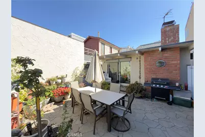 48 B Surfside Avenue, Surfside, CA 90743 - Photo 2