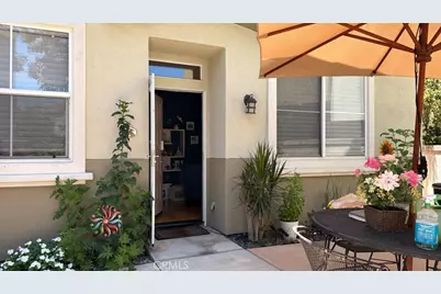 2210 Village Way, Signal Hill, CA 90755 - Photo 4