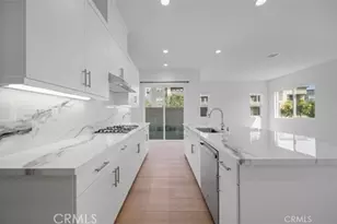 187 Yugen, Irvine, CA 92618 - Photo 6