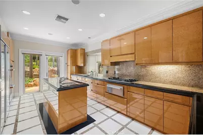 55 Montecito, Corona del Mar, CA 92625 - Photo 14