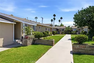 219 S Oak St, Orange, CA 92866 - Photo 14