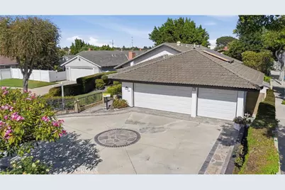 17982 Los Pesos Circle, Fountain Valley, CA 92708 - Photo 40