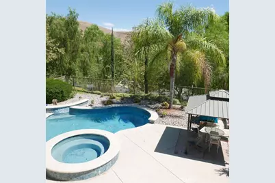 4359 Altivo, Corona, CA 92883 - Photo 32