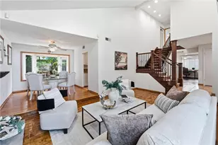 5872 Meadowbrook Dr, Huntington Beach, CA 92649 - Photo 12