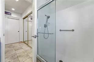 5872 Meadowbrook Dr, Huntington Beach, CA 92649 - Photo 48