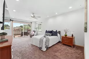 5872 Meadowbrook Dr, Huntington Beach, CA 92649 - Photo 40