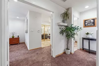 5872 Meadowbrook Drive, Huntington Beach, CA 92649 - Photo 38
