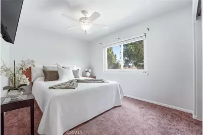 5872 Meadowbrook Drive, Huntington Beach, CA 92649 - Photo 50