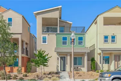 185 Yugen, Irvine, CA 92618 - Photo 2