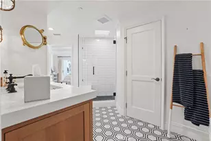 21 Bay Island, Newport Beach, CA 92661 - Photo 40